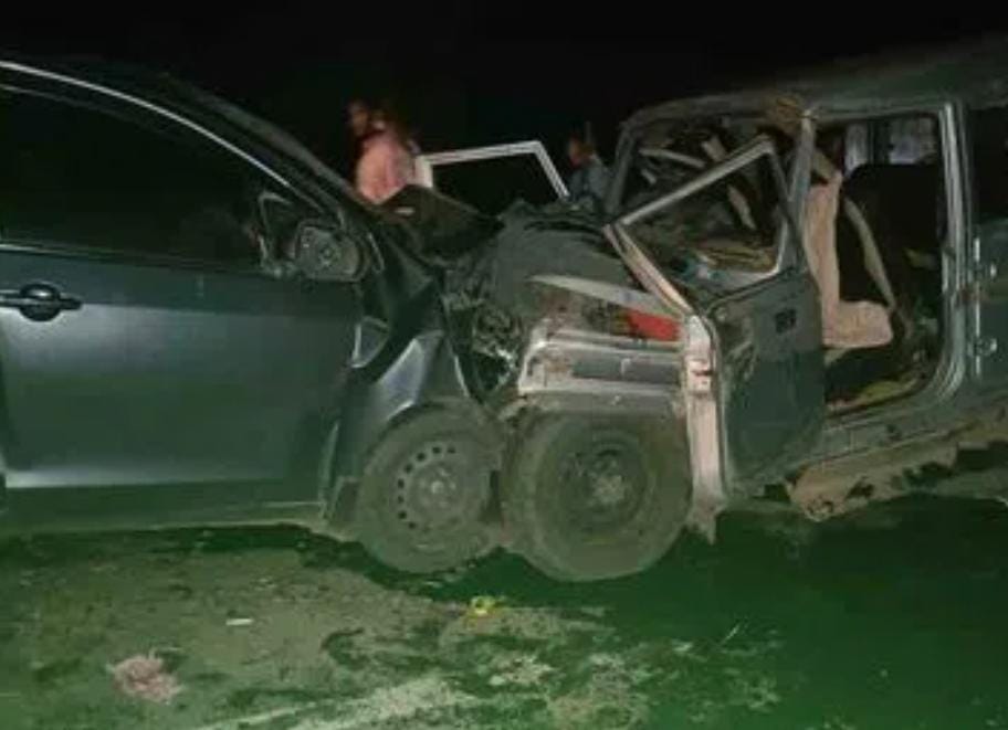 భూపాలపల్లి జిల్లాలో అర్ధరాత్రి రోడ్డు ప్రమాదం ఒకరు మృతి.